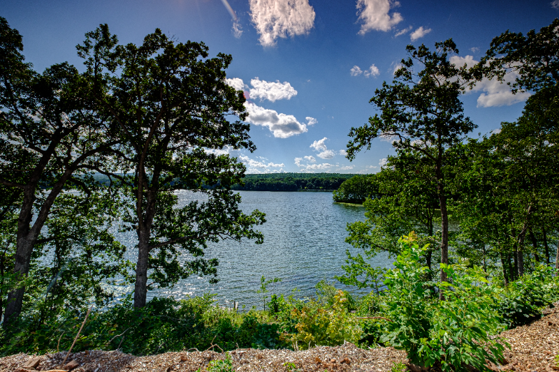 21 Edgewater Cir #21 - Photo 2 of 22