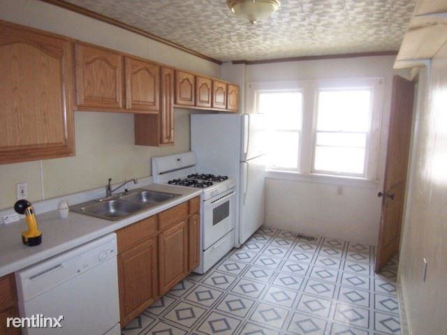 525 Wheaton Ave - Photo 2 of 10