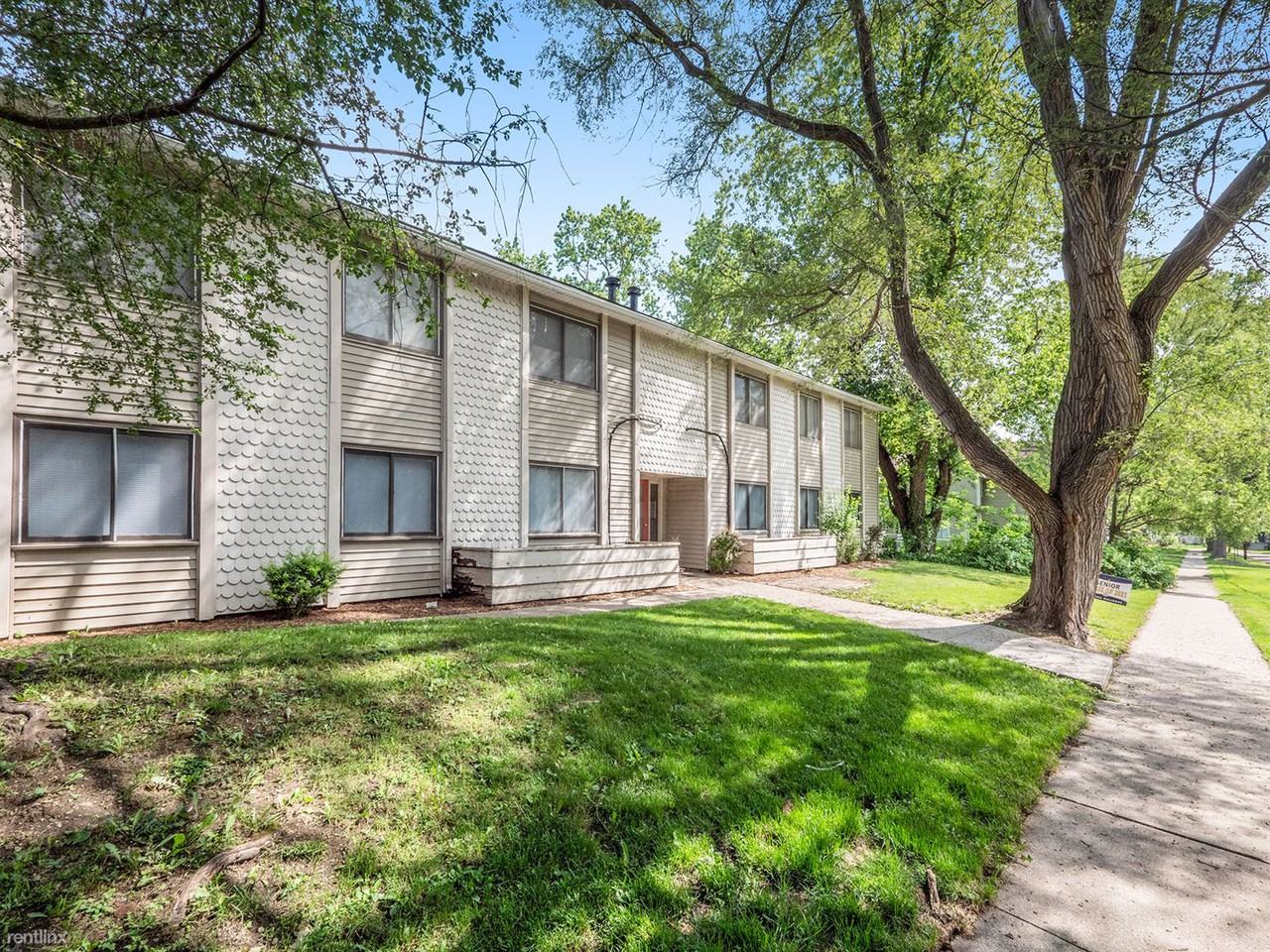 210 Harrison St - Photo 3 of 8