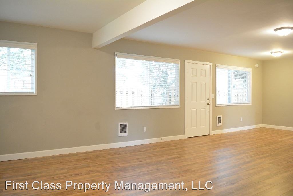 5516 NE HOYT ST, - Photo 2 of 14