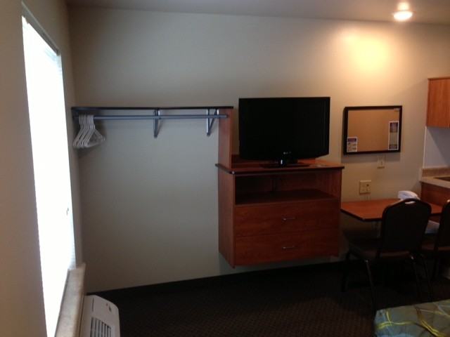 10910 Balls Ford Road - Photo 3 of 7