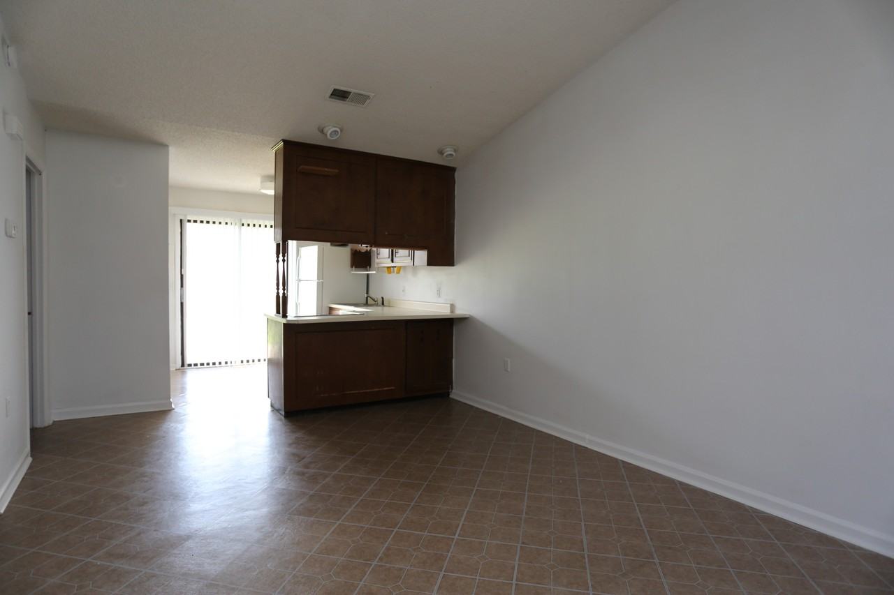 1801 Chandler Rd #12