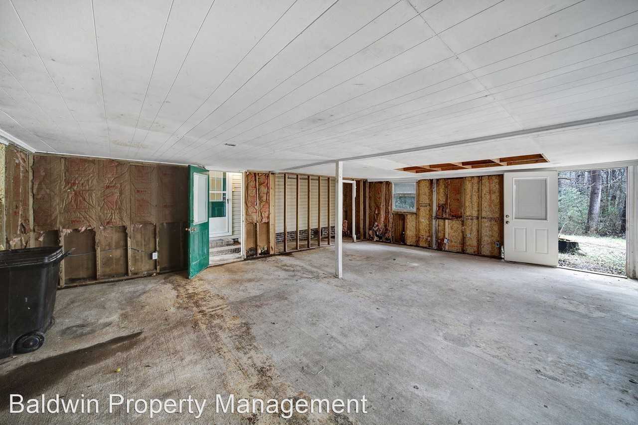 244 Salemview Rd - Photo 2 of 31