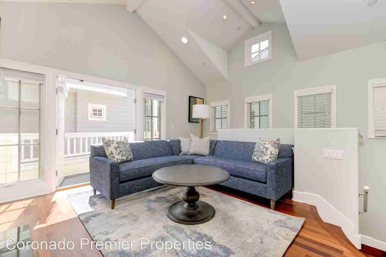 438 E Avenue - Photo 2 of 29