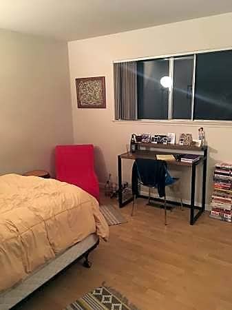 133 Townsend Ave - Photo 2 of 3