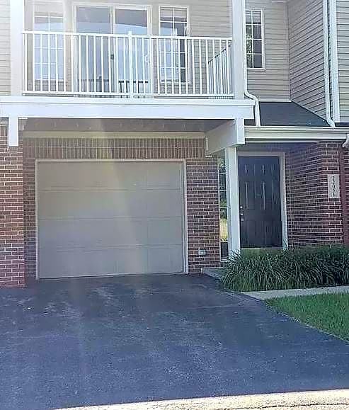 22056 Fairlane Blvd - Photo 3 of 5