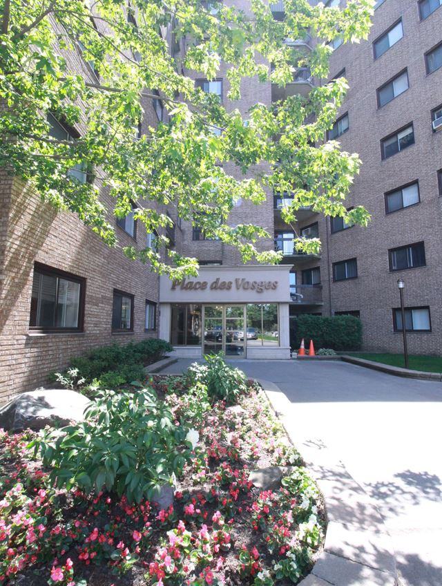 Place des Vosges Apartments 6000 Boul Cavendish, Côte SaintLuc, QC