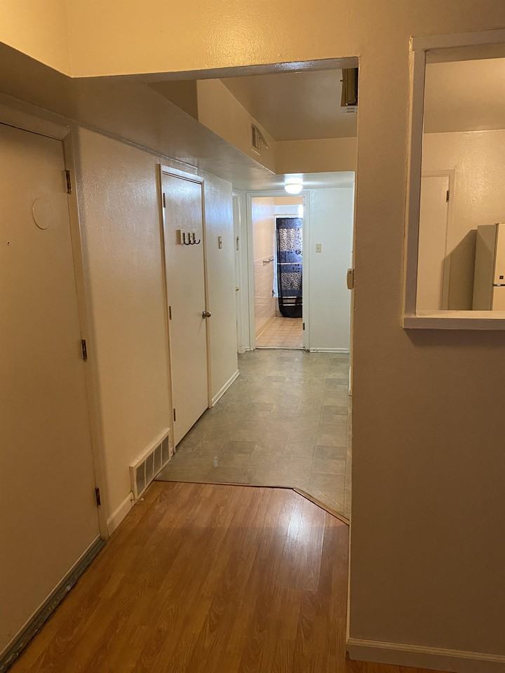 10211 Marble Arch Ln #B - Photo 2 of 16