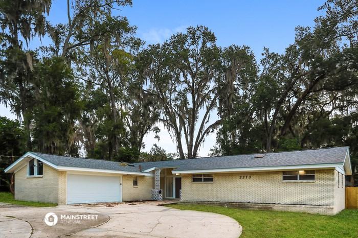 2273 Holly Leaf Ln - Photo 3 of 16