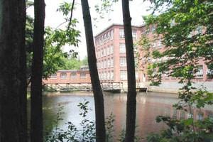 Hayward Landing Apartments - Photo 3 of 6