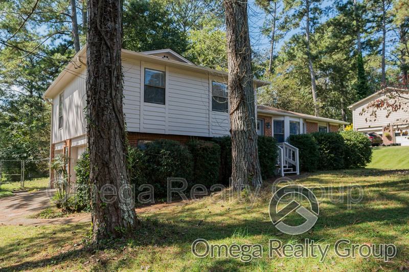 5739 Annanadale Ln - Photo 6 of 48