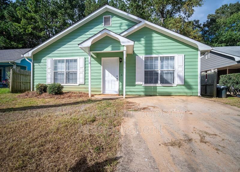 2840 Pebblebrook Ct - Photo 2 of 15