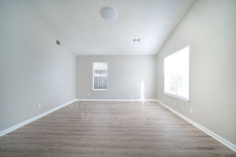 2840 Pebblebrook Ct - Photo 4 of 15