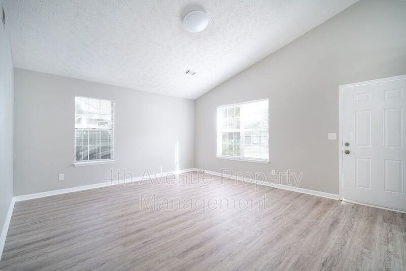 2840 Pebblebrook Ct - Photo 5 of 15