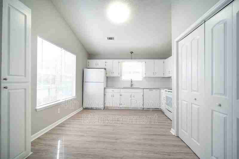 2840 Pebblebrook Ct - Photo 6 of 15
