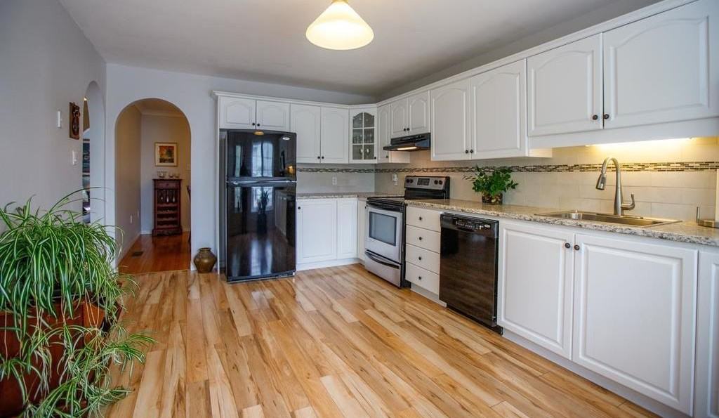 55 Blue Thistle Road - Photo 3 of 24