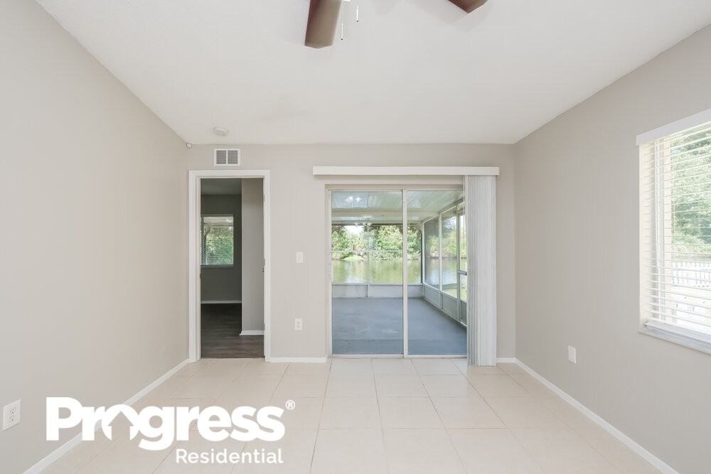 772 Burlwood St - Photo 3 of 16