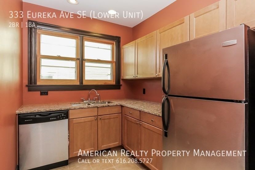 333 Eureka Ave Se - Photo 3 of 15