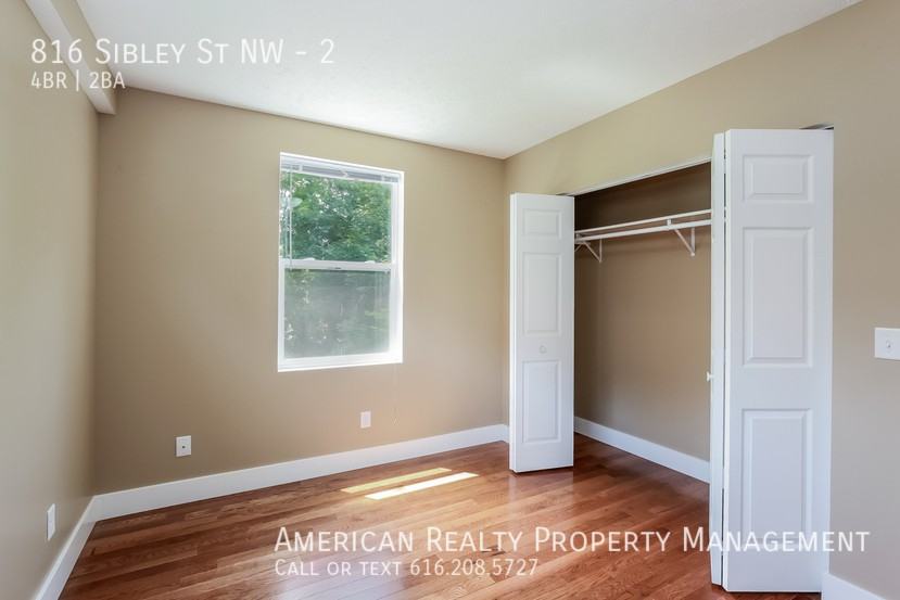 816 Sibley St Nw #2 - Photo 7 of 15