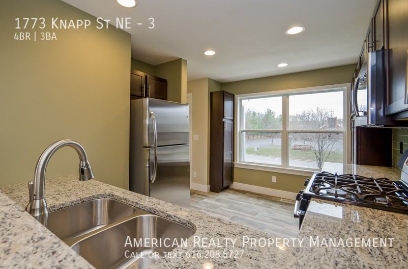 1773 Knapp St Ne #3 - Photo 5 of 19