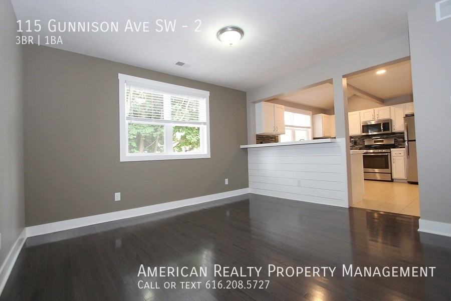 115 Gunnison Avenue Southwest #2 - Photo 6 of 15