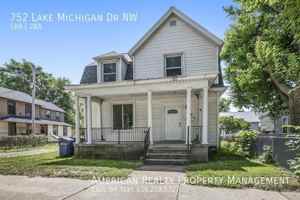 featured image of 752 Lake Michigan Dr Nw