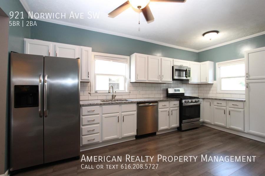 921 Norwich Ave Sw - Photo 2 of 17