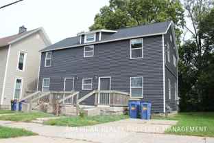 306 Grand Ave Ne - Photo 1 of 1