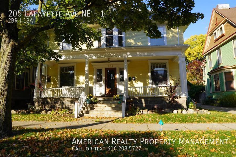 205 Lafayette Ave Ne #1