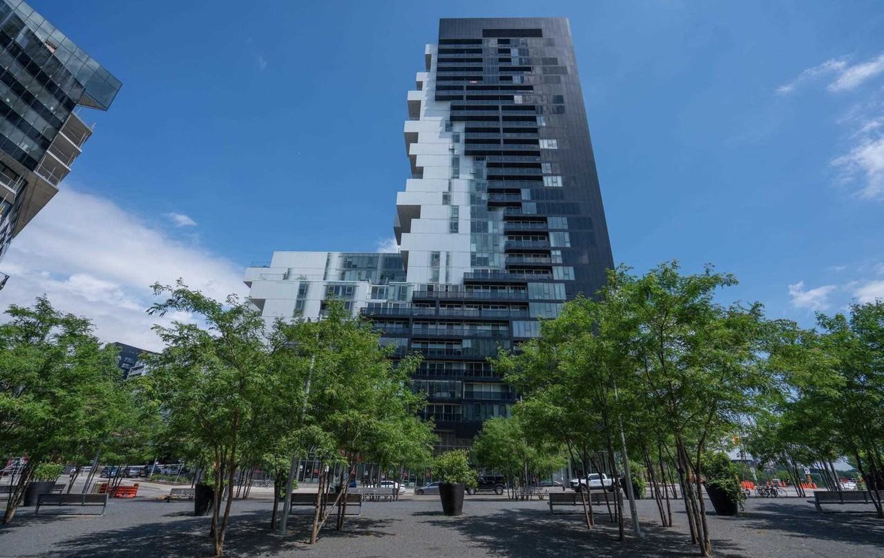 170 Bayview Avenue #2208