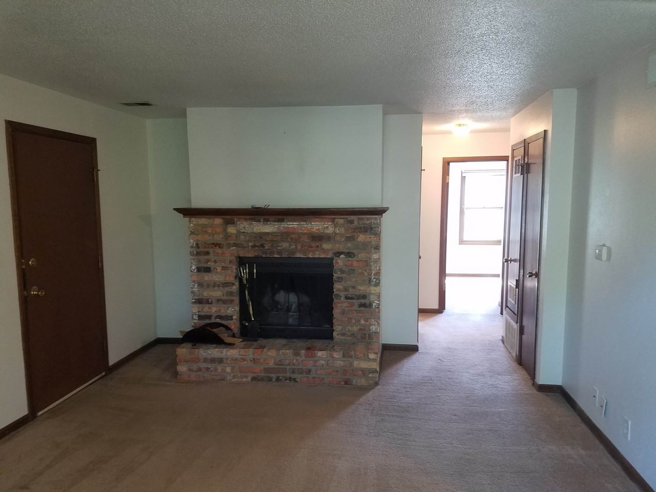 4406 Rushmore Drive Northeast C - Photo 2 of 5