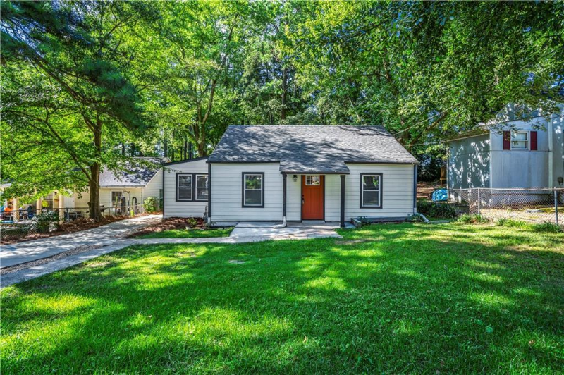2157 Dowdell Dr - Photo 2 of 12