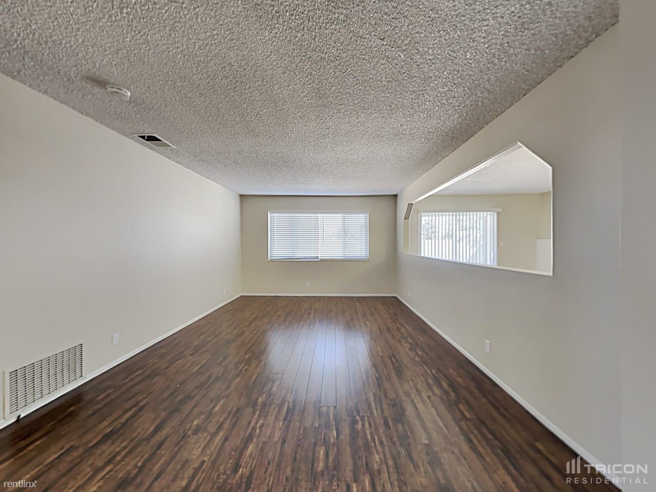 2616 Kenney Dr - Photo 2 of 12