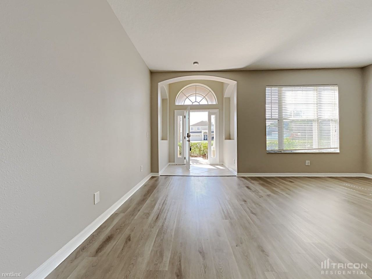 4493 Stoney River Dr - Photo 3 of 18