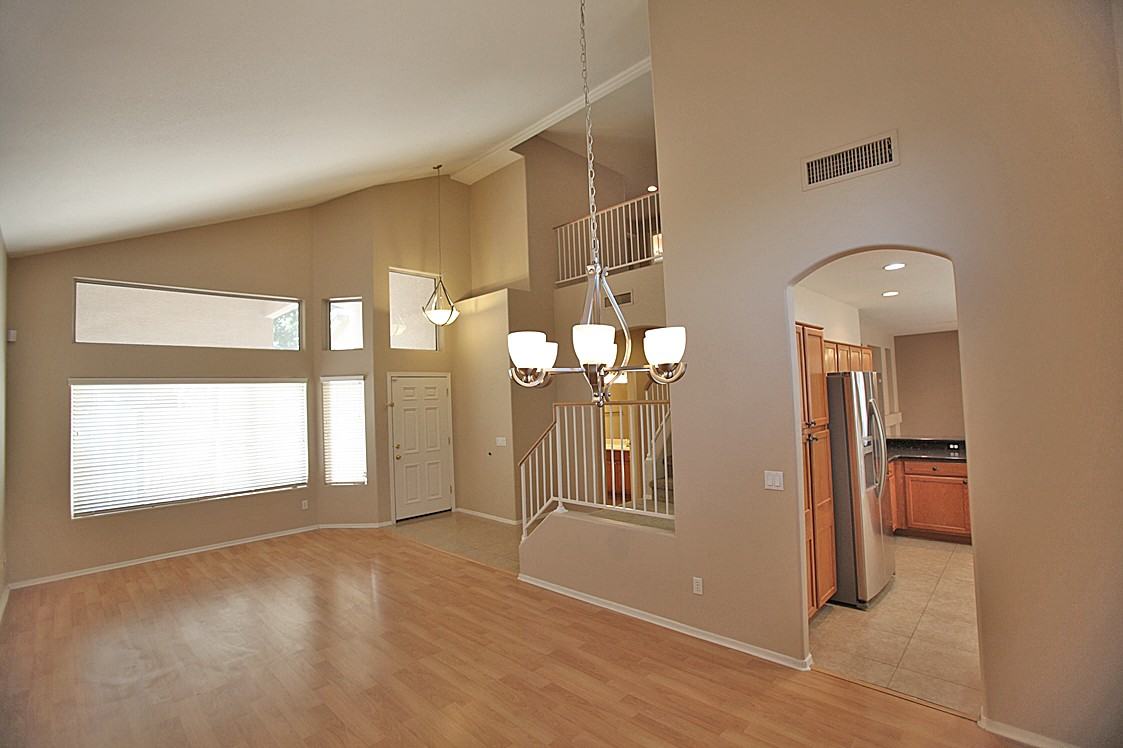 21123 N 82nd Ave - Photo 3 of 30
