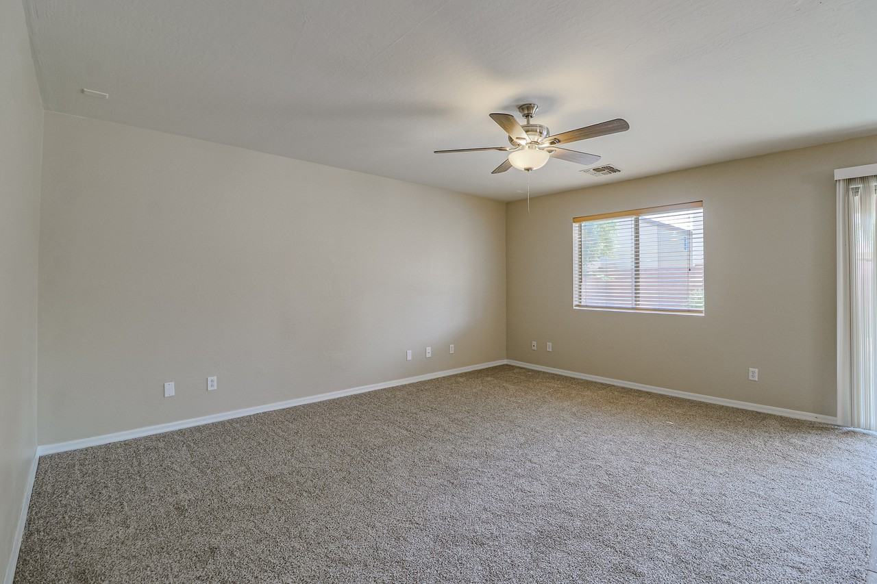 3877 W Naomi Ln - Photo 4 of 34