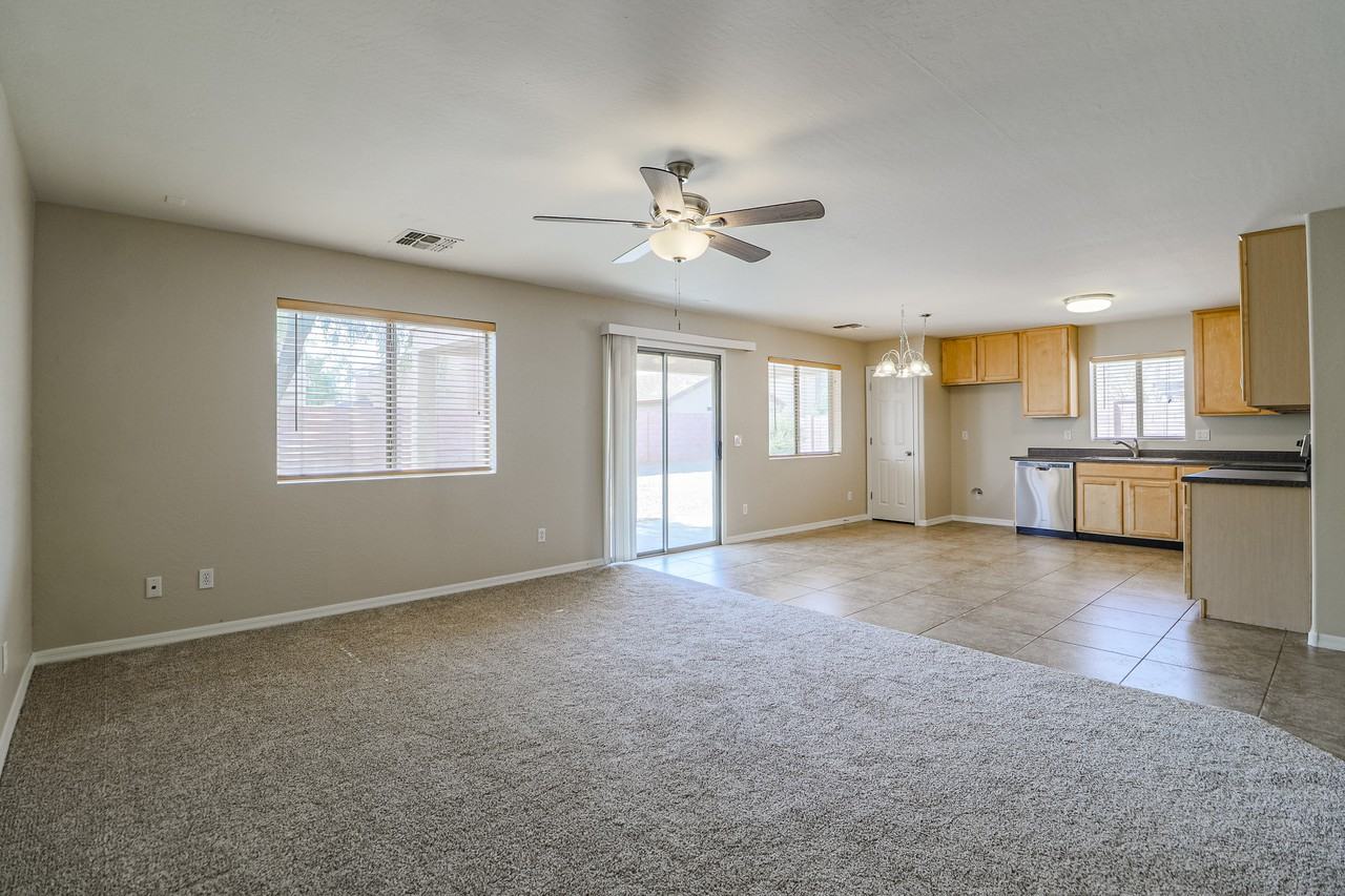 3877 W Naomi Ln - Photo 5 of 34