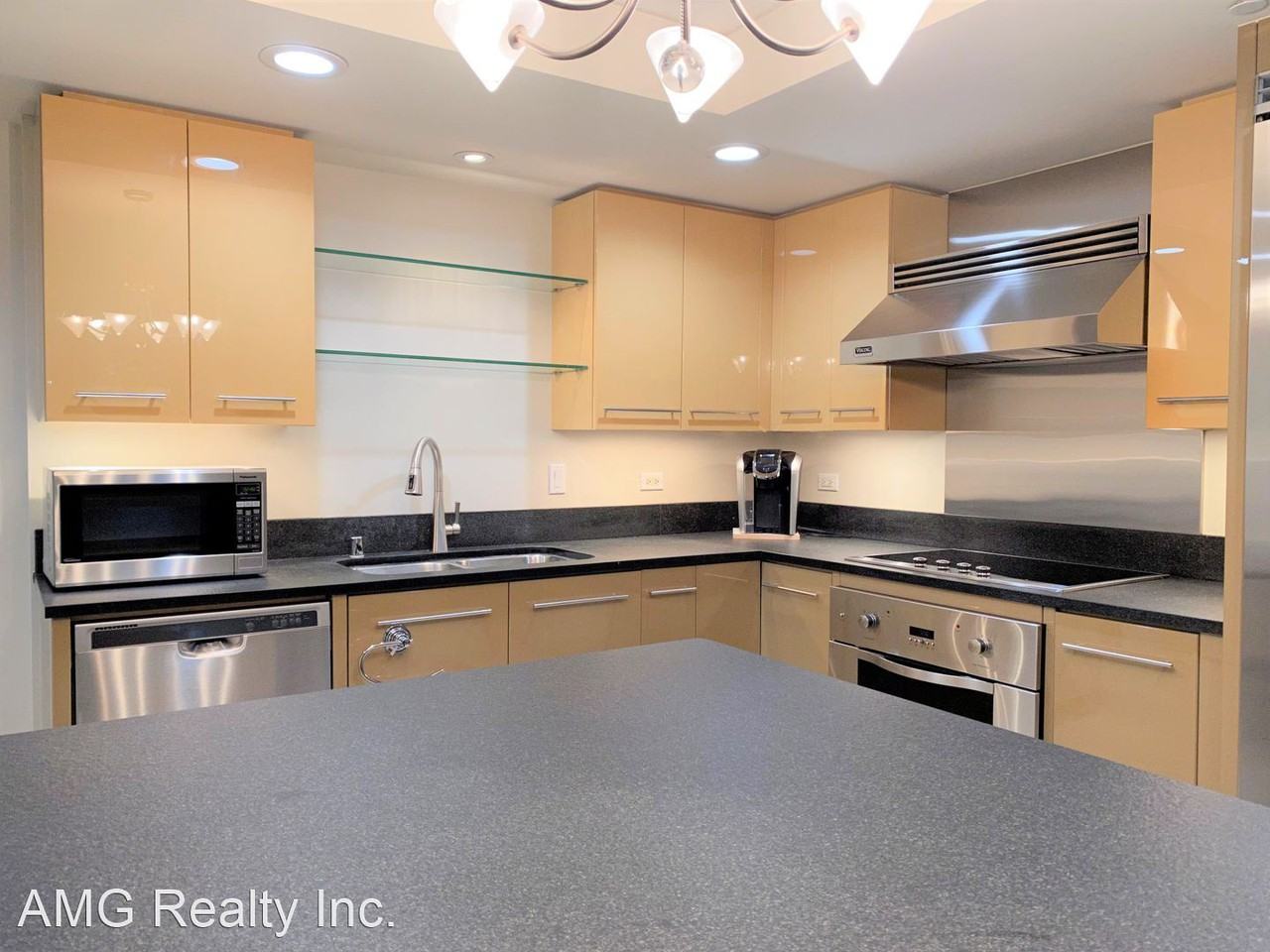 1200 Queen Emma St #905