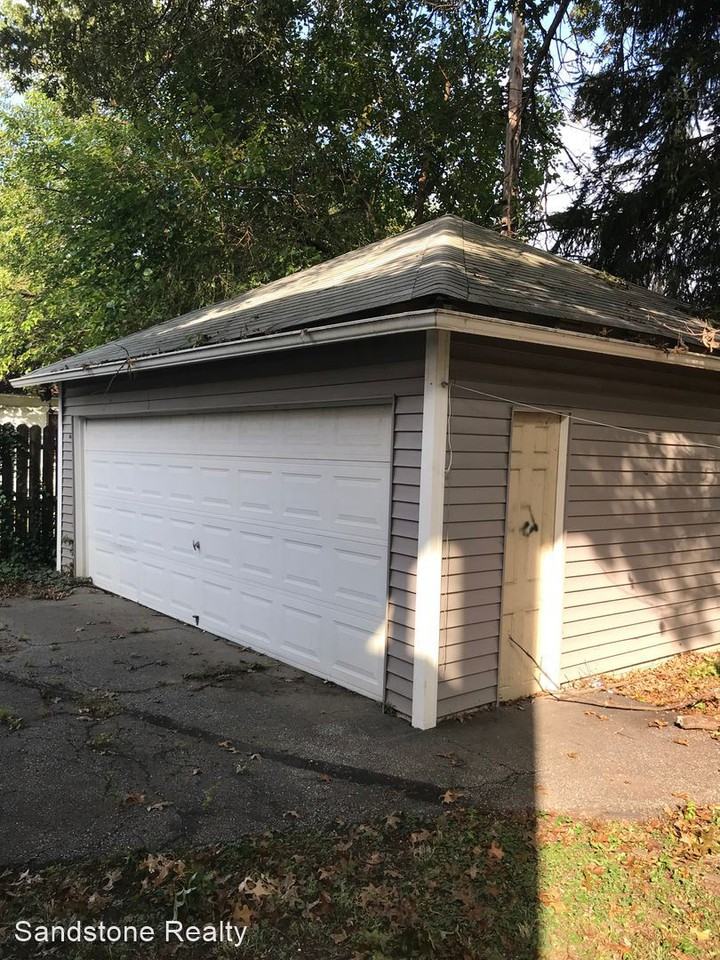 2004-2006 Mayview Ave - Photo 2 of 15