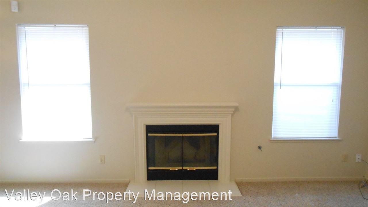 1133 La Mesa St - Photo 3 of 6