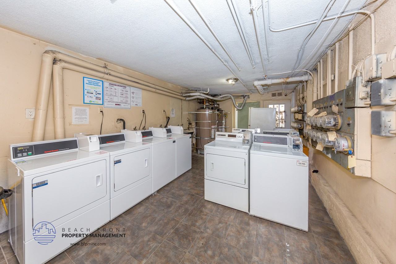 722 S. St. Andrews Pl. - Photo 3 of 17