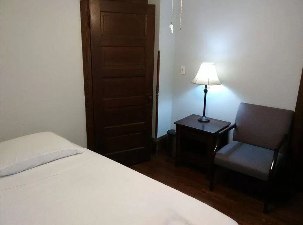 64 Pearl St - Photo 2 of 14