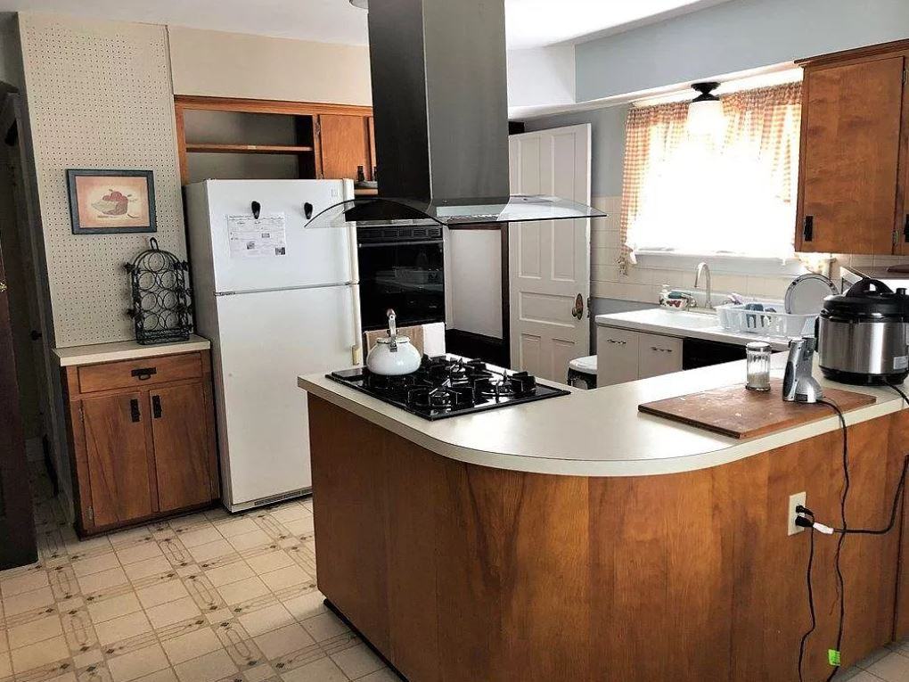 64 Pearl St - Photo 3 of 14