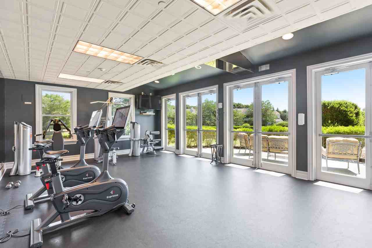 93 Walden Court - Photo 3 of 7