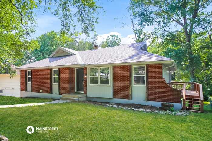 6208 N Wayne Ave - Photo 2 of 18