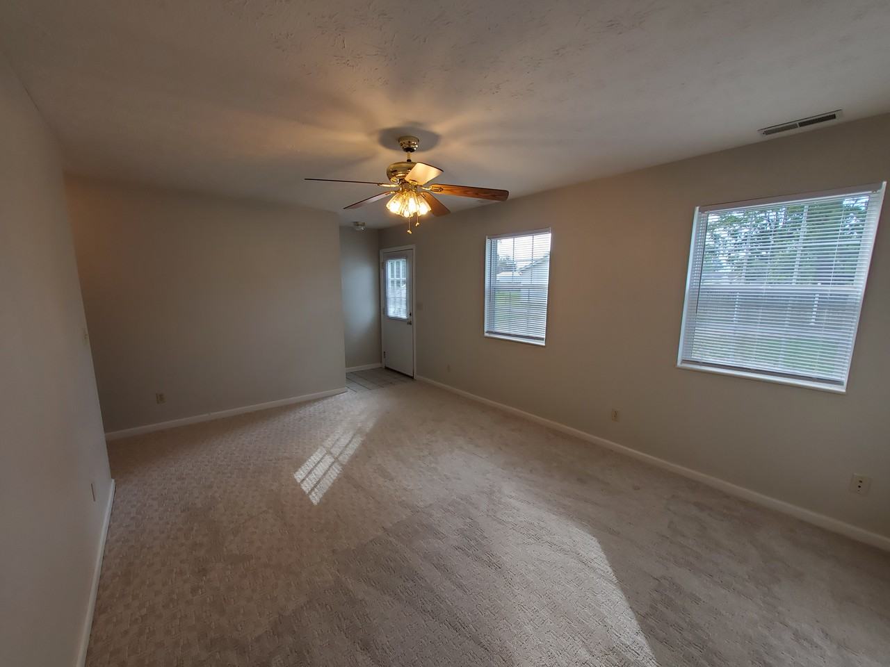 2466 County Road 411 - Photo 2 of 15