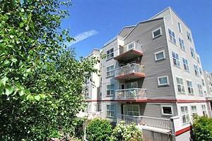 Linden Square - Photo 3 of 14