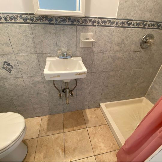 2517 Paulding Ave - Photo 2 of 3