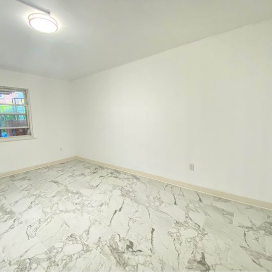 2517 Paulding Ave - Photo 3 of 3