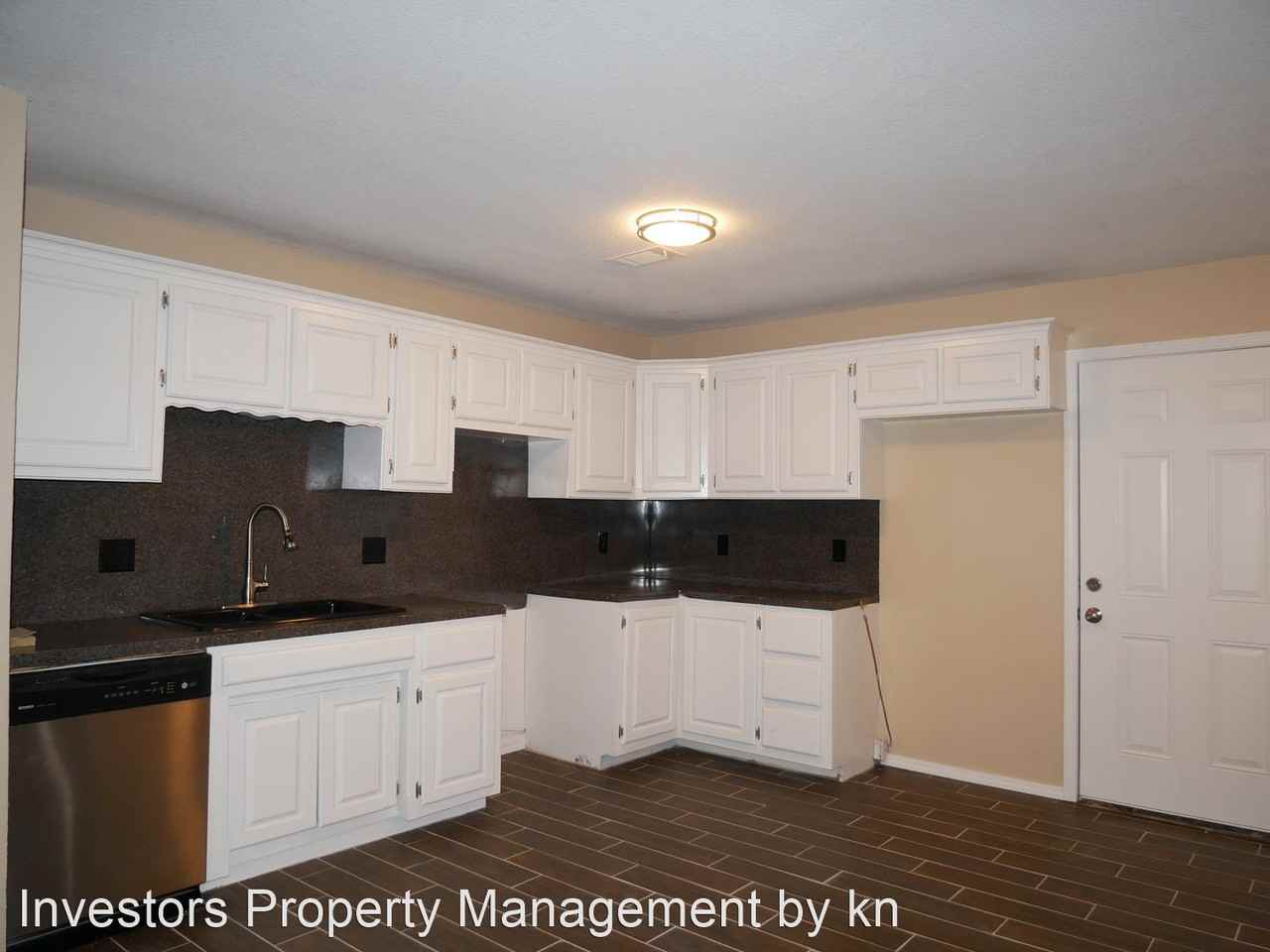 909 Essex St - Photo 3 of 10